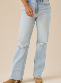 Grae Mid-Rise Distressed Jeans Detail 3 - TULLABEE