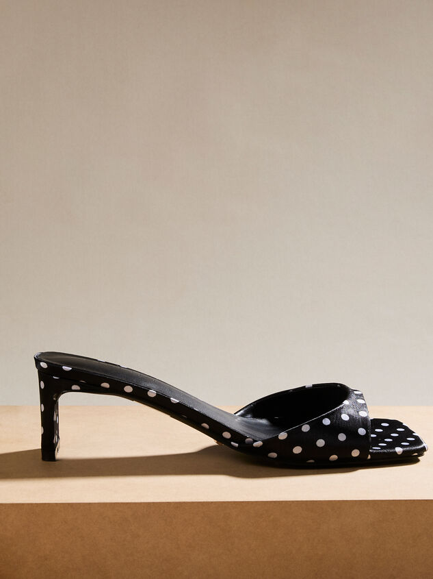 Delilah Kitten Heels Detail 3 - TULLABEE