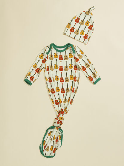 Guitar Gown and Hat Set - TULLABEE