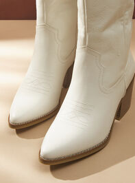 Bridget Western Boots Detail 2 - TULLABEE