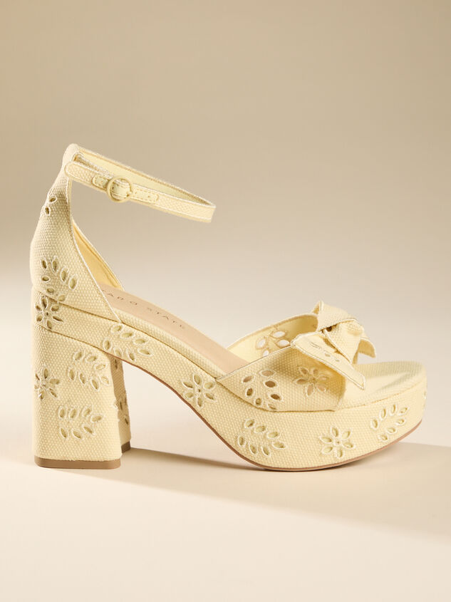 Liloa Eyelet Platform Heel Detail 3 - TULLABEE