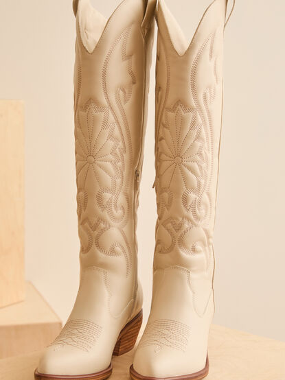 Kolt Stitched Western Boot - TULLABEE