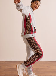 Too Fast Leopard Hoodie Detail 5 - TULLABEE