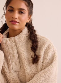 Cozy Circuit Sherpa Detail 3 - TULLABEE