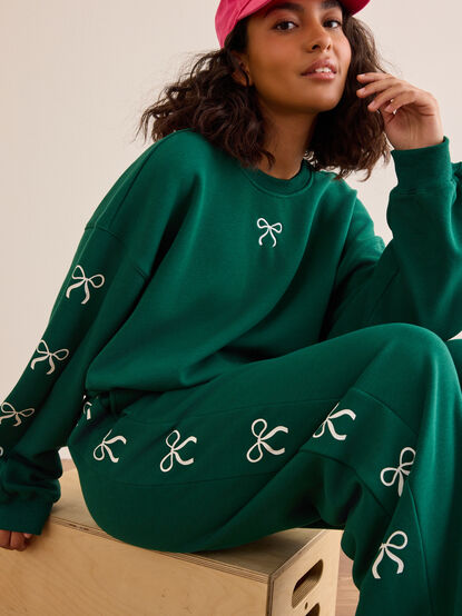 Sweet Bow Pullover - TULLABEE