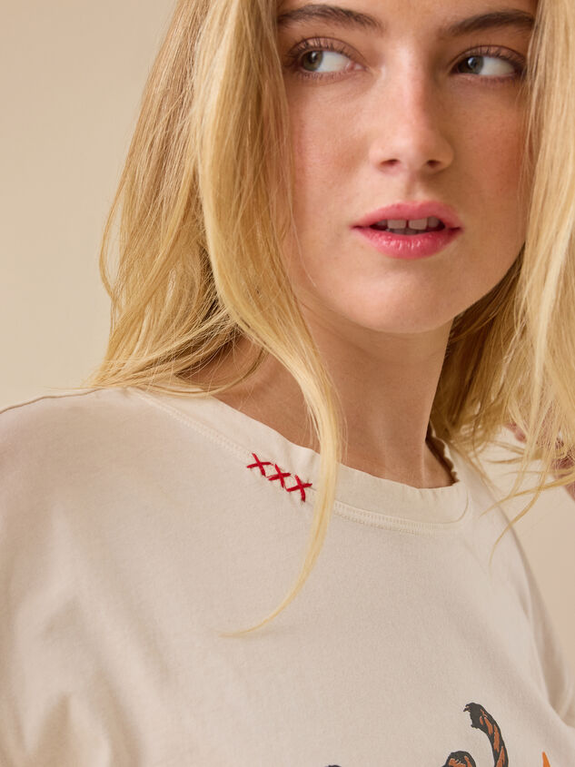 Yee Haw Star Graphic Tee Detail 4 - TULLABEE