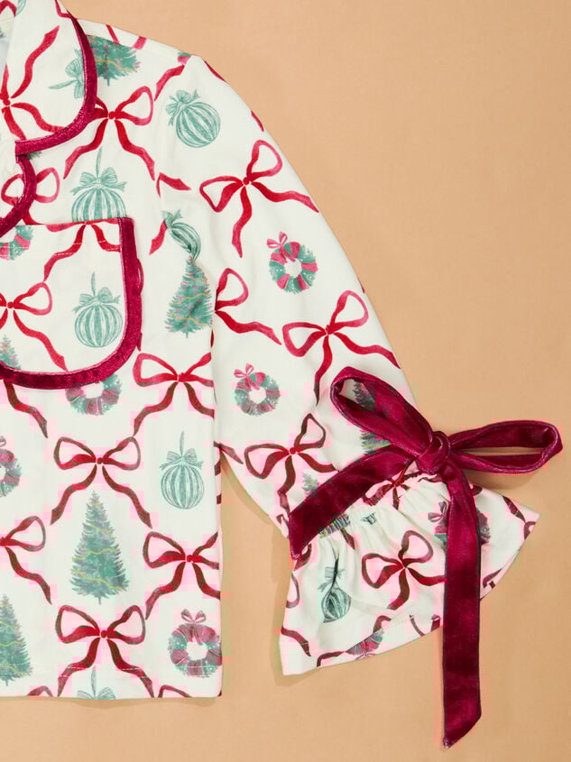 The Holiday Trim Mama PJ Set Detail 5 - TULLABEE