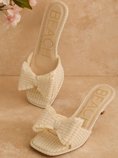 Penelope Kitten Heels by Matisse - TULLABEE