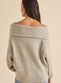 Hattie Off-Shoulder Sweater Detail 4 - TULLABEE