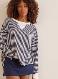 Her League Striped Pullover Detail 2 - TULLABEE