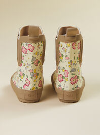 Bloom Rain Boots by Quincy Mae Detail 3 - TULLABEE
