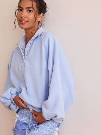 Peak Balloon Sleeve Pullover - TULLABEE