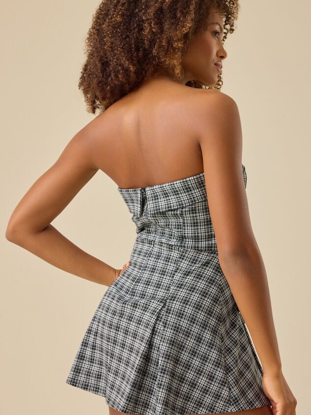 Arebella Strapless Plaid Romper Detail 4 - TULLABEE