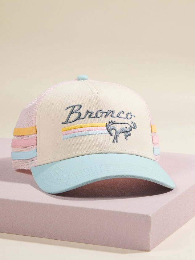 Striped Bronco Trucker Hat - TULLABEE