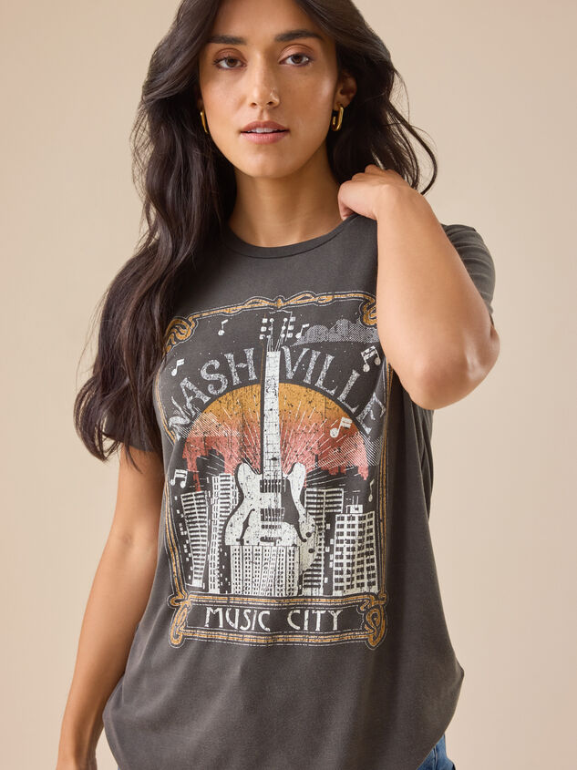 Nashville Boyfriend Tee - TULLABEE
