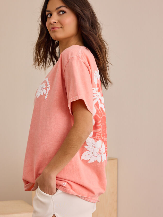 Forever Chasing Sunsets Graphic Tee Detail 4 - TULLABEE