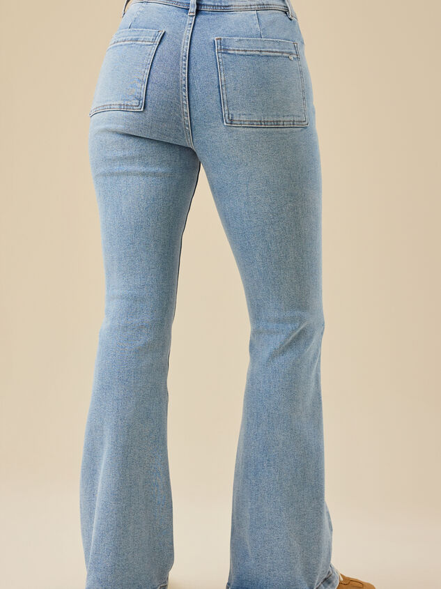 Zoya High Rise Flare Jeans Detail 4 - TULLABEE