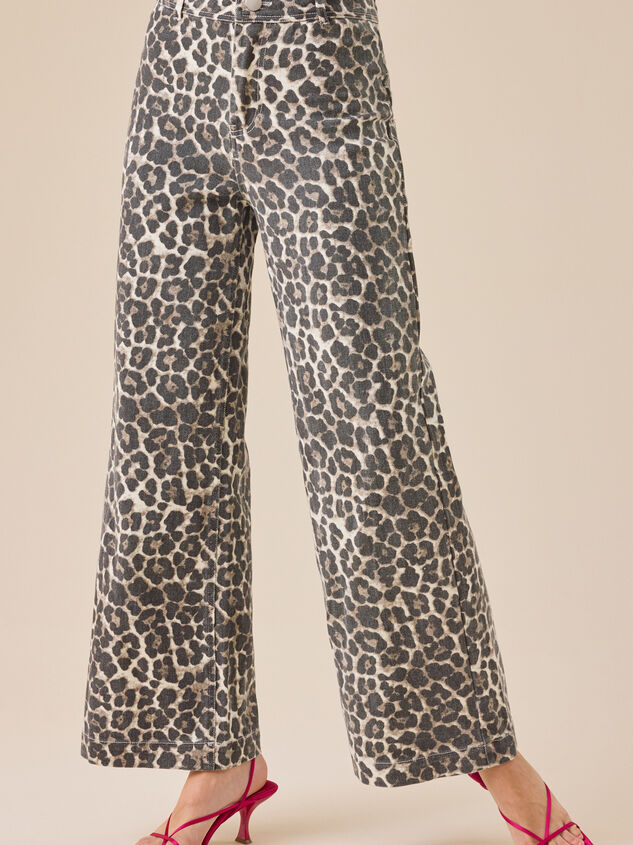 Fawn Cheetah Baggy Pants Detail 3 - TULLABEE