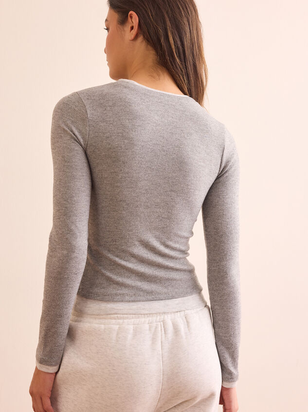 Velvet Motion Layered Top Detail 5 - TULLABEE