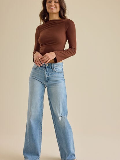 Alina Boatneck Fitted Top - TULLABEE