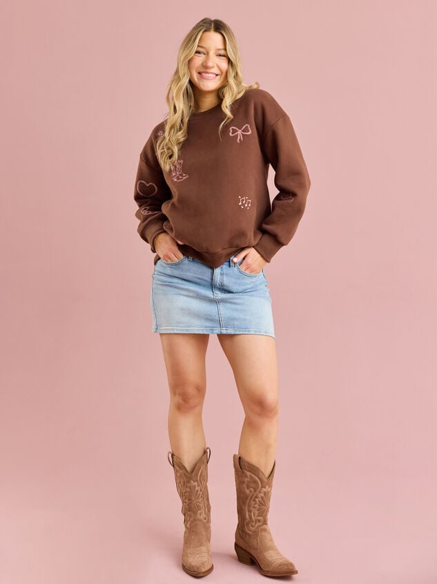 Cowgirl Icons Embroidered Mama Sweatshirt - TULLABEE