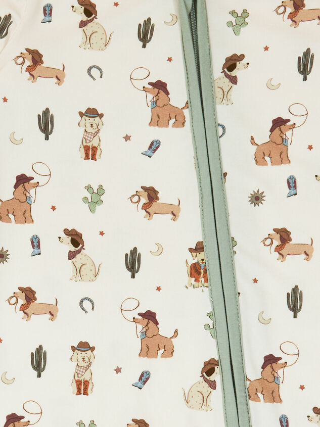 Howdy Hound Sleeper Detail 4 - TULLABEE