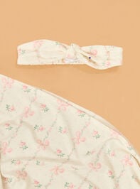 Buds & Bows Swaddle with Headband Detail 2 - TULLABEE