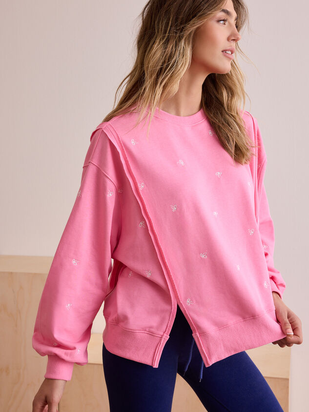 Bow With The Flow Stitched Oversized Pullover Detail 4 - TULLABEE