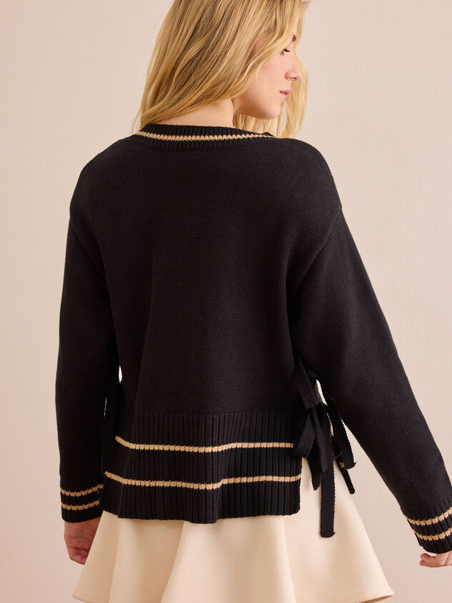 Varsity Side Tie Pullover Detail 5 - TULLABEE