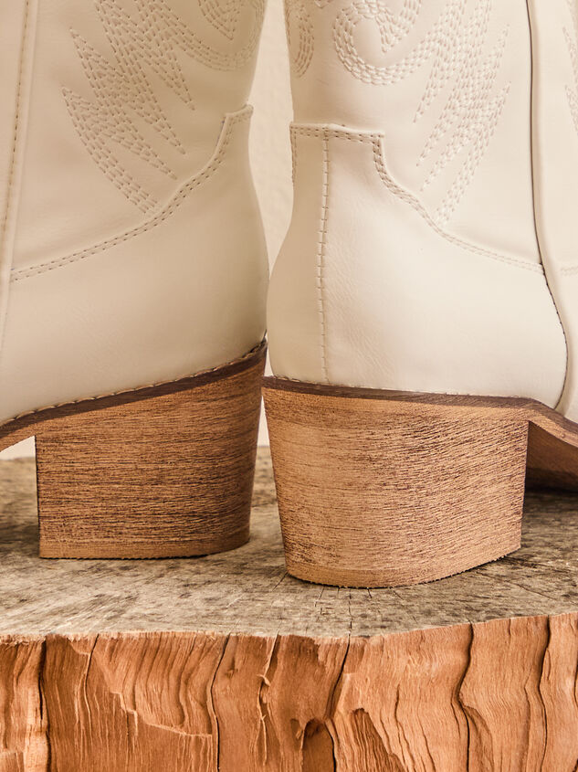 Remy Mini Western Booties Detail 3 - TULLABEE