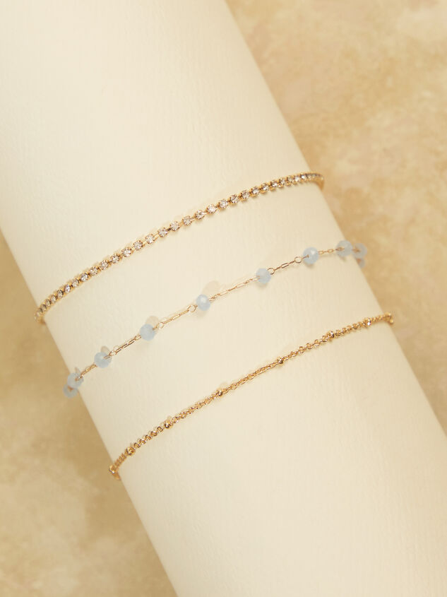 Dainty Beaded Bracelet Set Detail 2 - TULLABEE