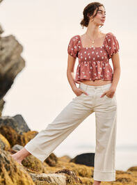 Ellie Linen Crop Pants Detail 6 - TULLABEE