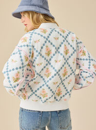 Susan Quilted Jacket Detail 5 - TULLABEE