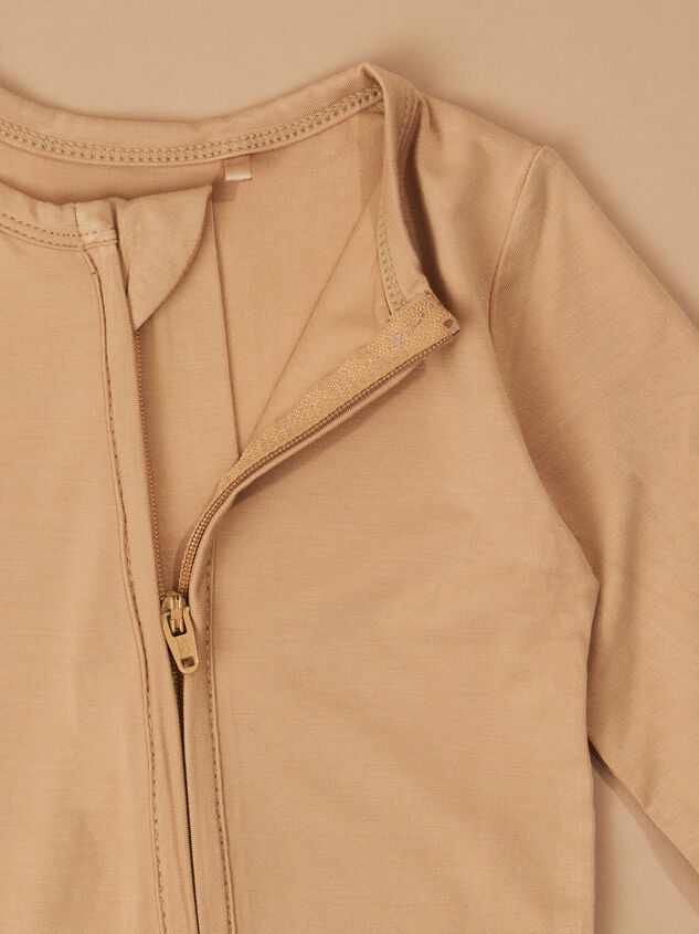 Brooks Everyday Footie Detail 2 - TULLABEE