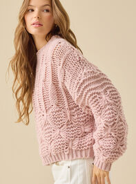 Valentina Chunky Pattern Sweater Detail 2 - TULLABEE