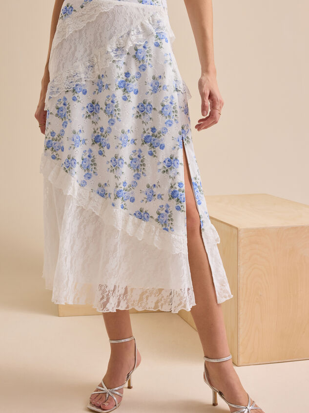 Kaicy Lace Midi Skirt Detail 2 - TULLABEE