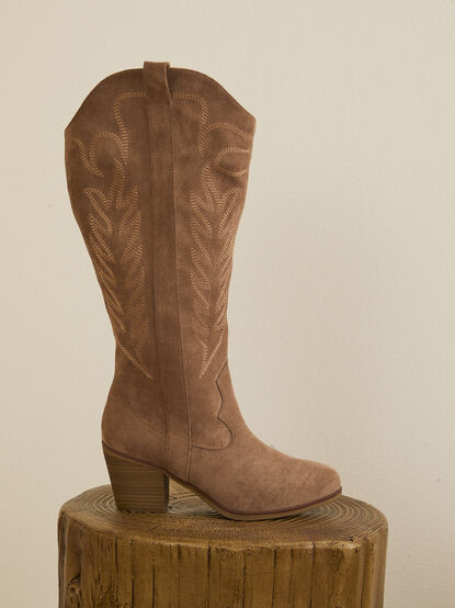 Sierra Wide Width & Calf Boots - TULLABEE