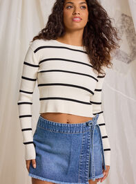 Dylan Side Tie Denim Skort Detail 2 - TULLABEE