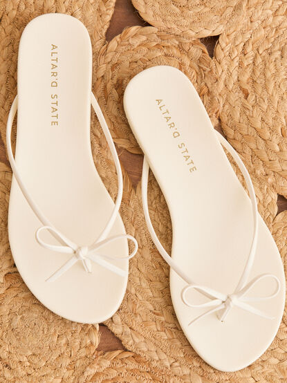 Michelle Bow Sandals - TULLABEE
