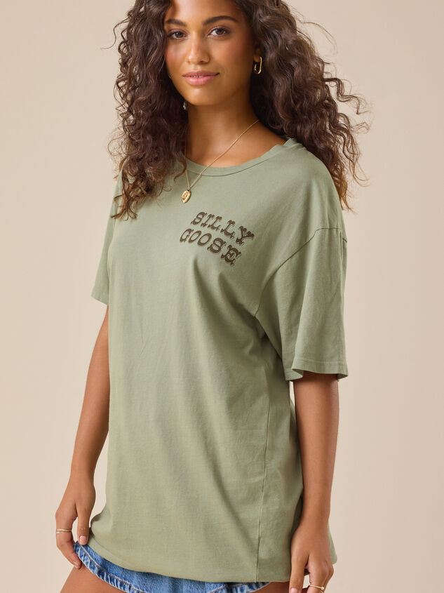 Silly Goose Oversized Graphic Tee Detail 5 - TULLABEE