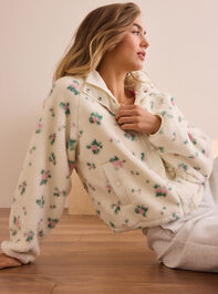 Flora Sherpa Jacket Detail 4 - TULLABEE