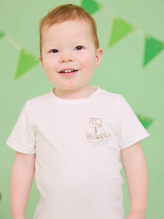 Gone Fishing Graphic Tee - TULLABEE