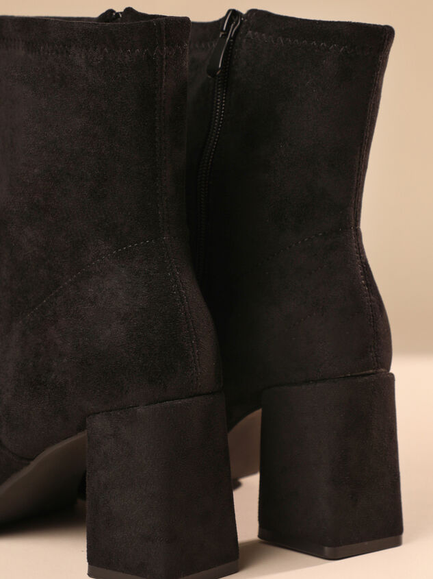 Catherine Booties Detail 3 - TULLABEE