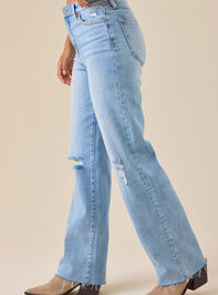 Karson Distressed Jeans Detail 4 - TULLABEE