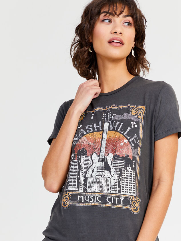 Nashville Boyfriend Tee Detail 4 - TULLABEE