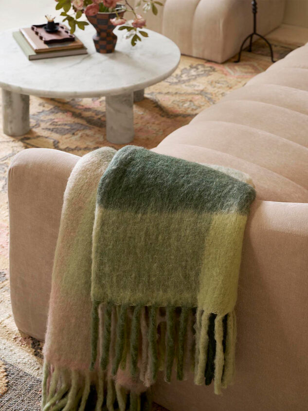 Madison Upholstered Sofa Detail 7 - TULLABEE