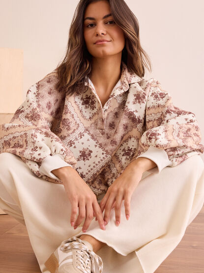 Garden Stroll Balloon Sleeve Pullover - TULLABEE