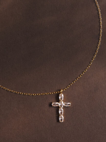 Bagette Cross Charm Necklace - TULLABEE