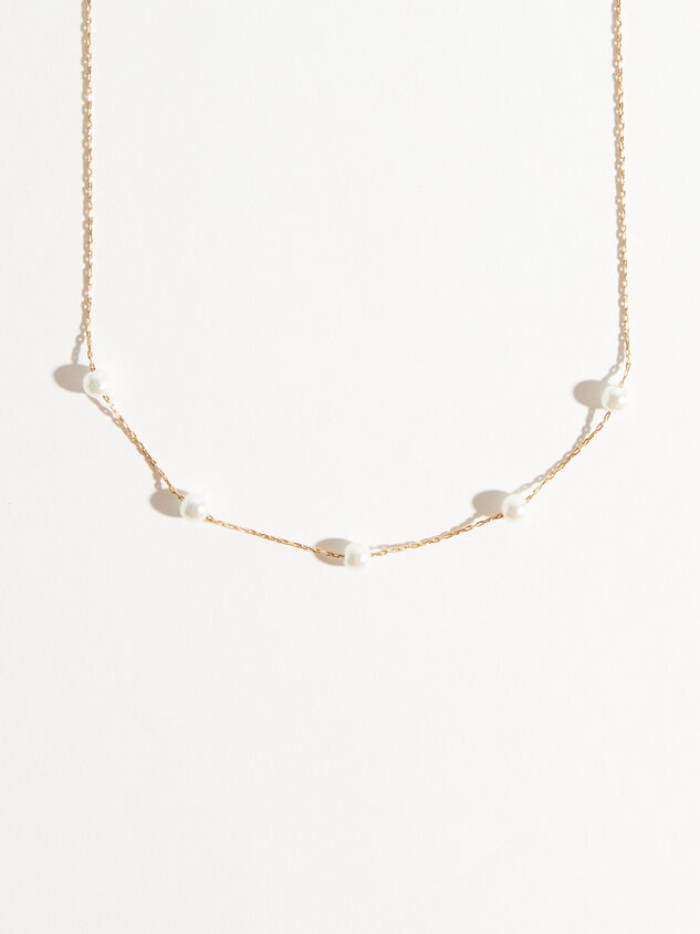 18k Gold Pearl Charm Necklace Detail 4 - TULLABEE