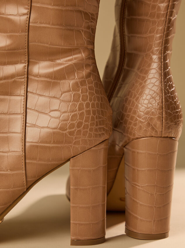 Gibson Tall Croc Boot Detail 3 - TULLABEE